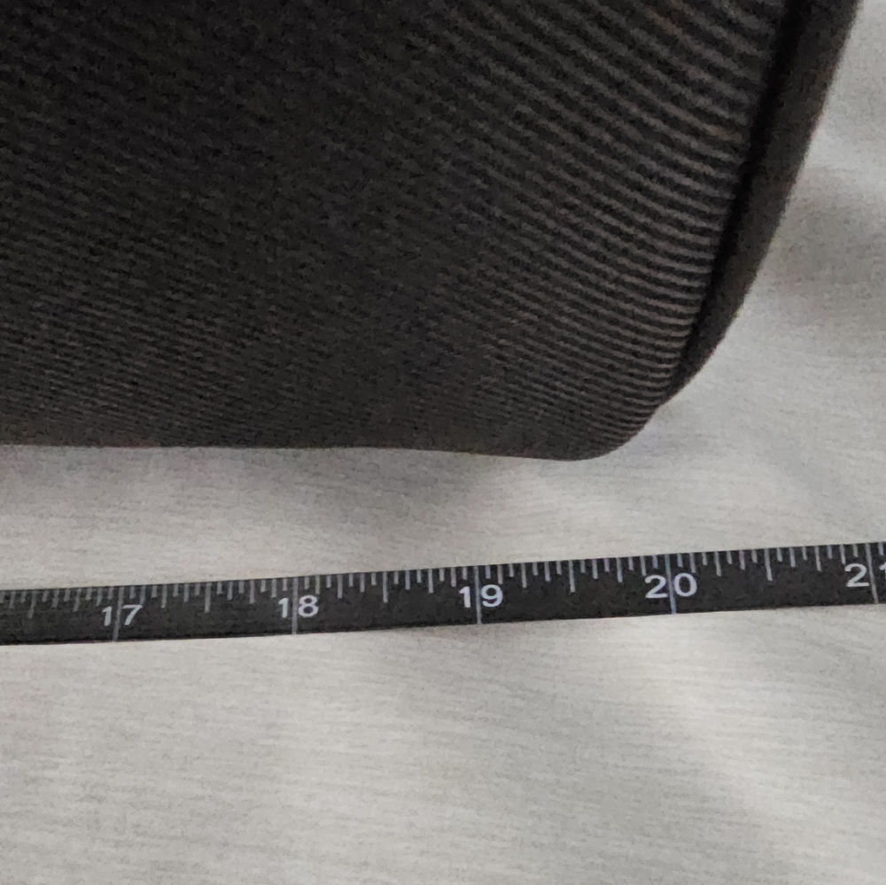 Hugo Boss daffle - Picture 2 of 3